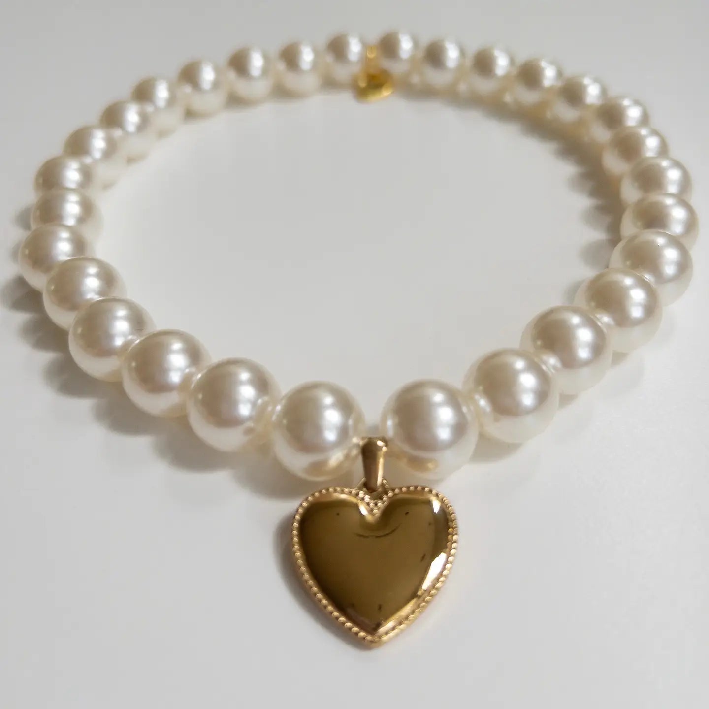 Pearly Lune Necklace for Dogs